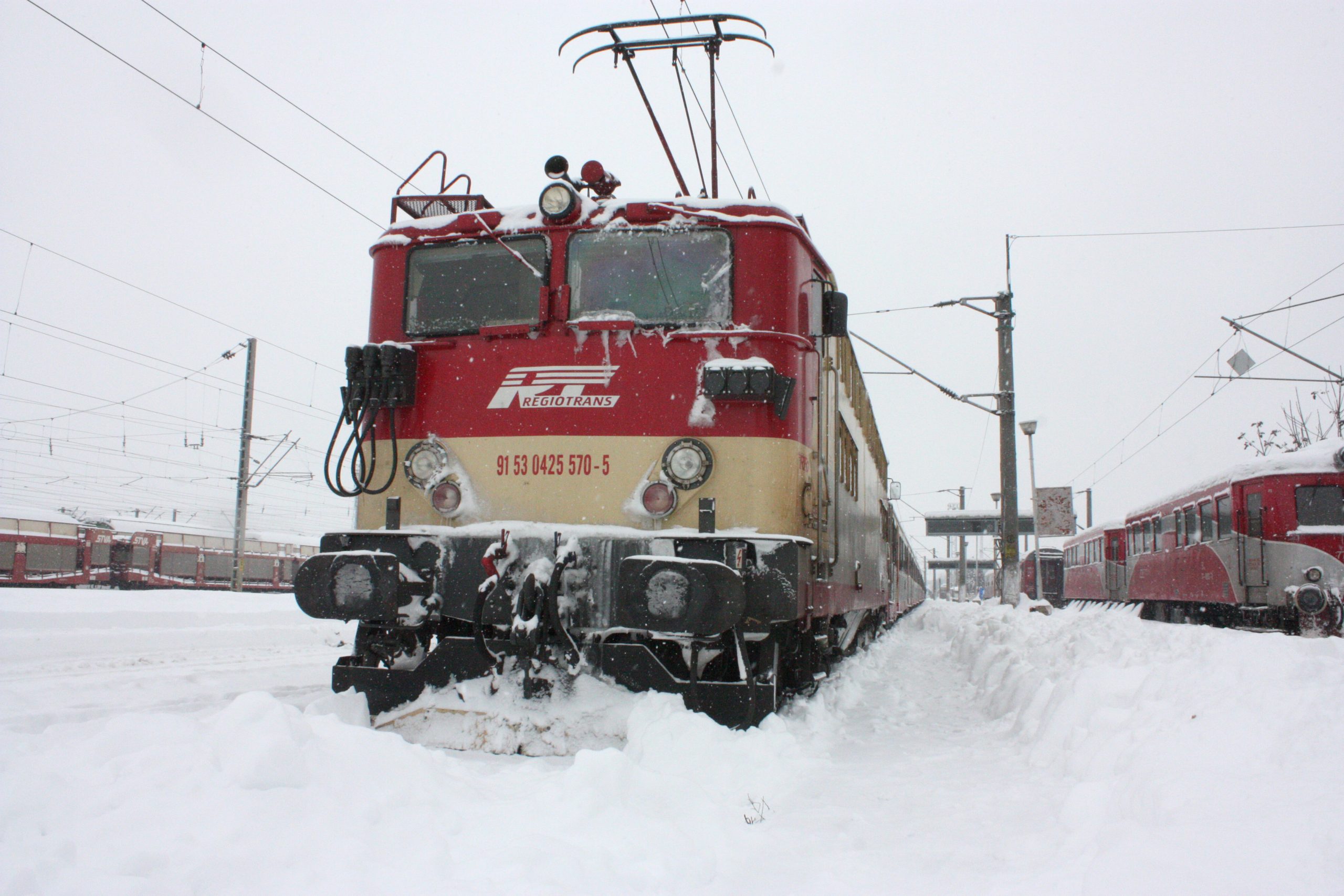 Trenul de pe ruta Chișinău București blocat la granița cu România din