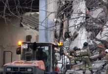 Photo of video | Explozie într-un bloc de locuit din Magnitogorsk. Cel puțin 3 persoane au decedat, iar peste 100 de apartamente, evacuate