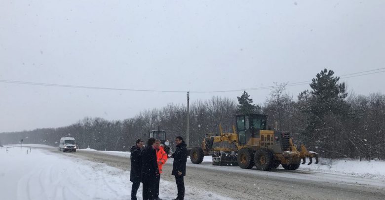 Photo of foto, video | Chiril Gaburici, în inspecție pe traseele naționale: „Ne asigurăm că pe drumuri se circulă și nu sunt localități blocate”