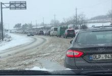 Photo of foto, video | Zăpadă le dă bătai de cap șoferilor: Pe traseul Chișinău – Orhei s-au format ambuteiaje kilometrice