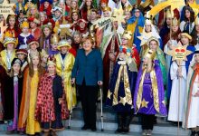 Photo of video | De la discursuri politice, la colinde. Angela Merkel a fredonat piese de Crăciun alături de mai mulți copii