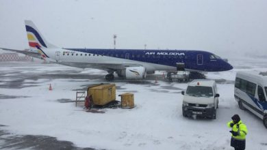 Photo of foto | Codul galben de ninsori a paralizat zborurile pe Aeroportul Chișinău. Unele curse se rețin și cu câte 6 ore