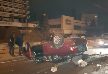 Photo of foto | Grav accident în fața Hotelului Național. Șoferul ar fi adormit la volan, iar pasagera ar fi sărit din mers