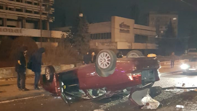 Photo of foto | Grav accident în fața Hotelului Național. Șoferul ar fi adormit la volan, iar pasagera ar fi sărit din mers