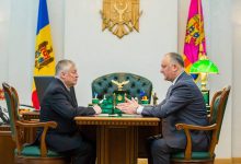 Photo of foto, video | Partide de șah și planuri despre viitor. Campionul mondial Anatolii Karpov, într-o vizită la reședința lui Igor Dodon