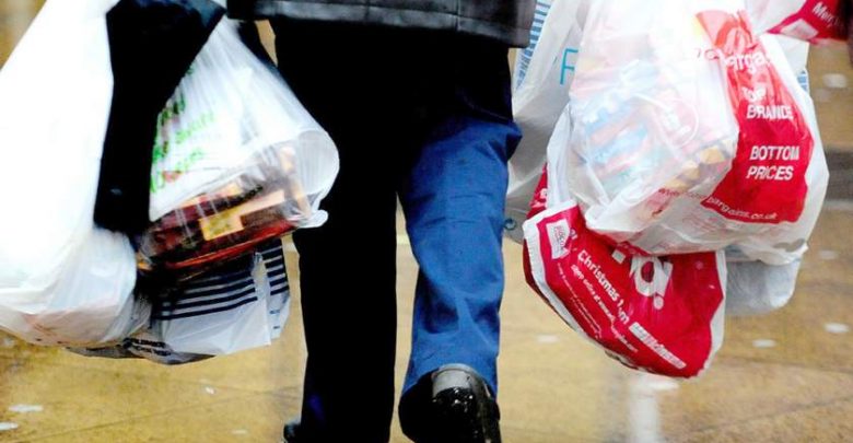 Photo of Gata cu vânzarea pungilor din plastic. Agenții economici care vor încălca legea riscă amenzi usturătoare