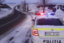 Photo of foto | Unii se bucură de zăpadă, altora le dă bătăi de cap. Recomandările Poliției pentru șoferi și pietoni