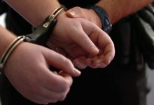 Photo of Huliganismul i-ar putea „costa” mult. Ce riscă câțiva moldoveni care au bătut cu ranga metalică două victime?