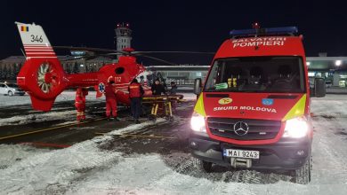 Photo of video | Prima intervenție SMURD pe cale aeriană din 2019. Un bărbat din Vulcănești, transportat de urgență la Chișinău