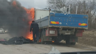 Photo of video | A ars ca o torță. Un camion s-a aprins din mers pe străzile din Ciorescu