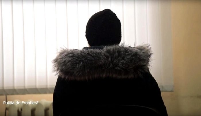 Photo of video | Mințite și obligate să se prostitueze pentru 5 euro. Două moldovence, salvate de polițiștii de frontieră