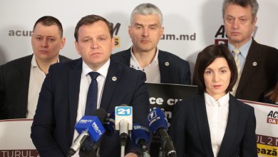 Photo of video | „Vă îndemn să ne ridicăm cu toții din genunchi și să ne luăm țara înapoi”. Andrei Năstase și Maia Sandu cheamă cetățenii la vot pe 24 februarie