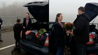 Photo of video | Transporta în portbagaj un buchet de flori și un inel. Doi tineri și-au unit destinele chiar în prezența vameșilor