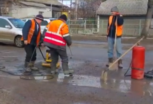 Photo of video | „Aceste plombaje nu vor rezista mult timp”. Bălțenii, revoltați de lucrările de reparație a drumurilor