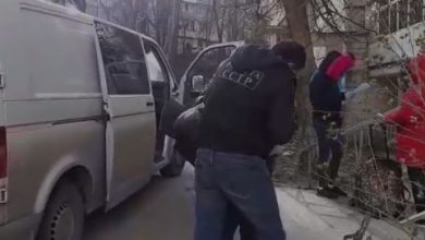 Photo of video | 2000 de euro pentru „a deservi” 10-15 clienți zilnic. Un bărbat ar fi determinat două tinere din Moldova să se prostitueze în Italia