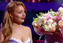 Photo of video | A pus ochiul pe Tina Karol. Dan Balan i-a dăruit flori juratei de la Vocea Ucrainei și a scăldat-o în complimente