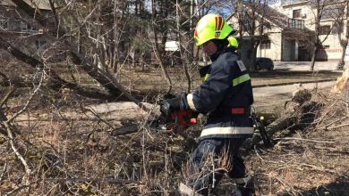 Photo of Cel puțin cinci instituții de învățământ din țară au rămas fără acoperiș din cauza vântului. Alte zeci de case vor avea nevoie de reparații