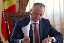 Photo of Încă stă la dubii. Igor Dodon a promulgat doar 4 din cele 9 legi adoptate prin procedura angajării răspunderii Guvernului 