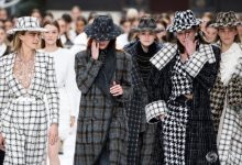 Photo of foto, video | Omagiu lui Karl Lagerfeld: Modelele de la Chanel, în lacrimi la prezentarea ultimei colecții a designerului