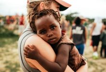 Photo of Voluntariat pe continentul african. ONU te plătește cu 24.000 de euro pentru un an petrecut în Namibia