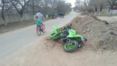 Photo of foto | Neatenția i-ar fi luat șansa de a mai trăi. Un tânăr de 26 de ani a decedat după un grav accident de motocicletă