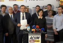 Photo of video | „Nu vom negocia viitorul Moldovei”. Liderii Blocului ACUM refuză să se așeze la masa de discuții cu PSRM, PD și PP ȘOR