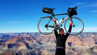 Photo of foto | 30.000 de kilometri pe două roți. Un tânăr de 18 ani este primul om care a făcut înconjurul lumii pe bicicletă