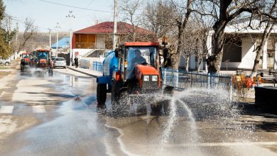 Photo of foto | Premieră într-o comună din Moldova. Străzile din Jora de Mijloc, spălate cu șampon la inițiativa Marinei Tauber