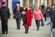 Photo of În Moldova sunt mai multe femei decât bărbați. Populația masculină trăiește, în medie, cu 8 ani mai puțin