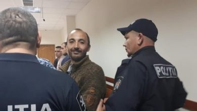 Photo of foto, video | Zeci de susținători, în apărarea lui Petic. Mai mulți orheieni l-au încurajat pe fostul polițist la noua ședință de judecată