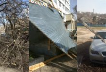 Photo of foto | Moldova, așa cum ai văzut-o în timpul ninsorilor din aprilie 2017: Zeci de mașini distruse, copaci doborâți și acoperișuri luate de vânt