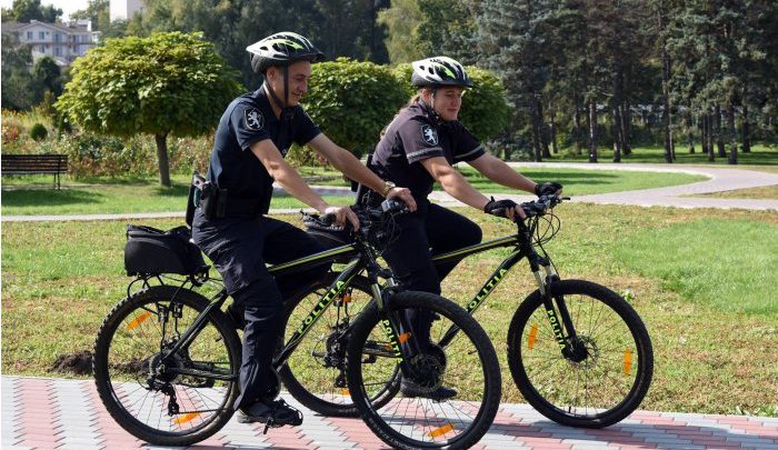 Photo of foto | Vor patrula capitala pe două roți. Polițiștii pe biciclete și-au reluat astăzi activitatea