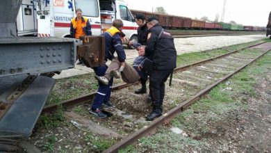 Photo of Bărbatul găsit rănit pe o linie de cale ferată din Bălți a fost identificat. Cine este acesta?