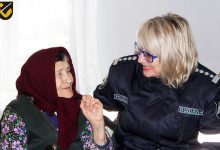 Photo of foto, video | Lacrimi de fericire pentru 22 de bătrâni de la Azilul din Ceadîr-Lunga. Inspectorii de patrulare le-au adus daruri și zâmbete pe chipuri