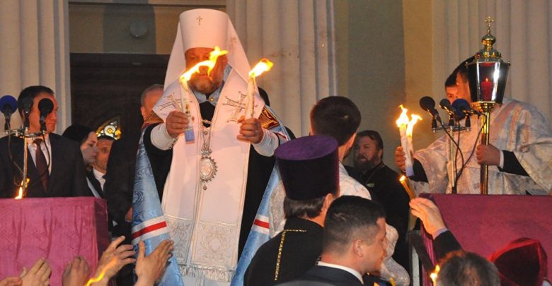 Photo of În acest an, „fără vedete”. Cine va aduce în Moldova Focul Haric de la Ierusalim?