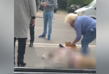 Photo of video | Grav accident în capitală. O femeie, lovită de un automobil în timp ce traversa strada neregulamentar