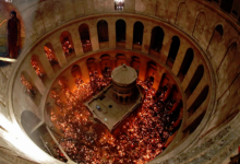 Photo of video, ultimă oră | Lumina Sfântă s-a aprins la Ierusalim. Focul Haric va ajunge în această seară și în Moldova