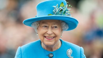 Photo of Regina Elisabeta a împlinește astăzi 93 de ani: 10 curiozități despre suverana britanică