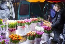 Photo of Comercianții de flori ar putea avea musafiri nepoftiți în weekend. Inspectorii fiscali anunță controale inopinate