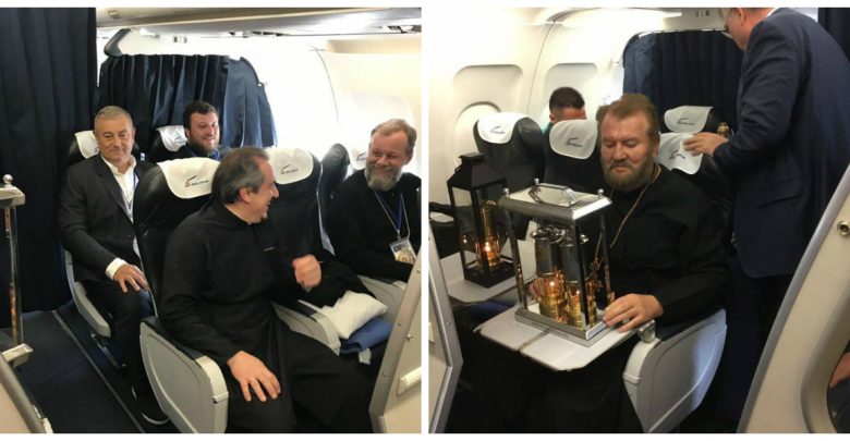 Photo of foto | Primele imagini cu Focul Haric de la bordul AirMoldova. Delegația în frunte cu Mitropolitul Vladimir va ajunge la Chișinău în curând
