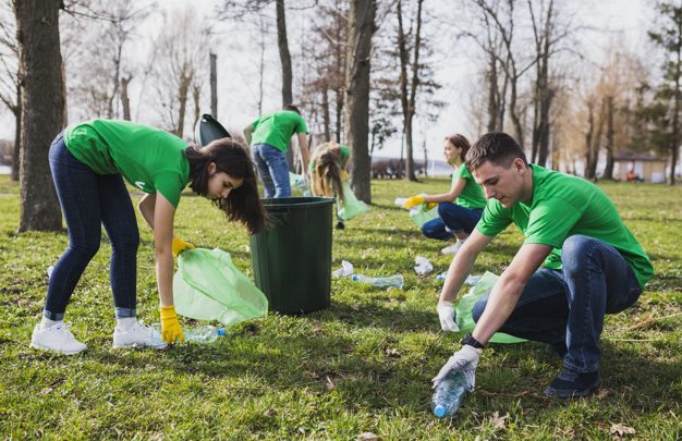 Photo of Din ce în ce mai mulți voluntari se implică în campania de salubrizare de primăvară. Vino și tu pe 13 aprilie să scoți orașul de sub gunoi