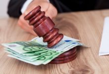Photo of Șpagă de 2500 de euro pentru mușamalizarea unui dosar penal. Doi polițiști, reținuți de CNA pentru trafic de influență