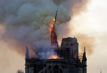 Photo of foto, video | UPDATE: Arde catedrala Notre-Dame din Paris. S-a prăbușit acoperișul și turnul de 93 de metri al monumentului istoric