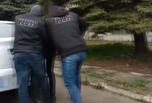 Photo of video | Le făceau buletine românești false și îi trimiteau ilegal la muncă în Germania. Mai mulți moldoveni, păgubiți de o grupare criminală