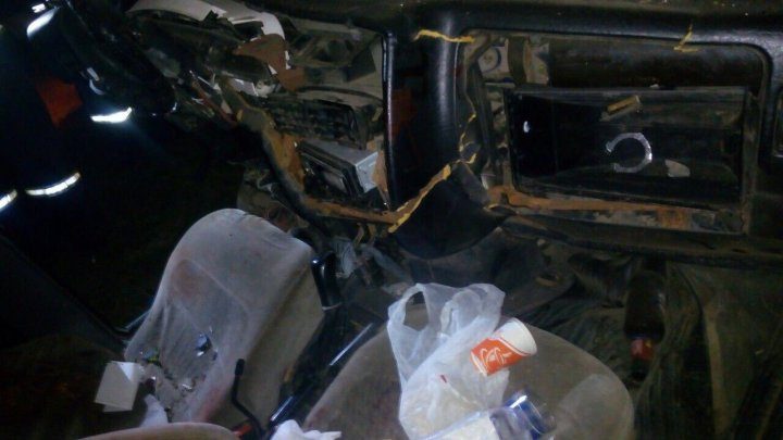 Photo of foto | Taraclia: O mașină s-a izbit violent într-un copac. O persoană a decedat, iar altele două au fost rănite