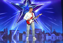 Photo of video | A interpretat un solo la chitară, iar publicul s-a mișcat în ritmul muzicii lui. Un adolescent din Chișinău a cucerit juriul de la „Românii au Talent”