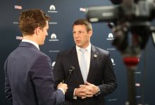 Photo of Un congresman american sugerează că o alianță dintre PDM și ACUM ar fi cea mai potrivită soluție pentru ieșirea din criză