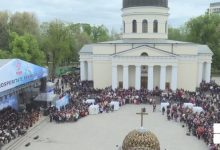 Photo of foto | Democrații sărbătoresc în Scuarul Catedralei „Pacea și Prosperitatea pentru Moldova”