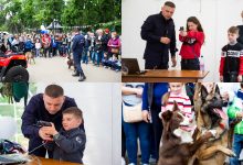Photo of foto | Au lăsat granița, au luat câinii și au cucerit chișinăuienii. Polițiștii de frontieră, prezenți în „Orășelul European”