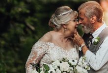 Photo of foto | O iubire ce a rezistat timpului: Doi americani și-au sărbătorit aniversarea de 60 de ani, trăind din nou emoția nunții